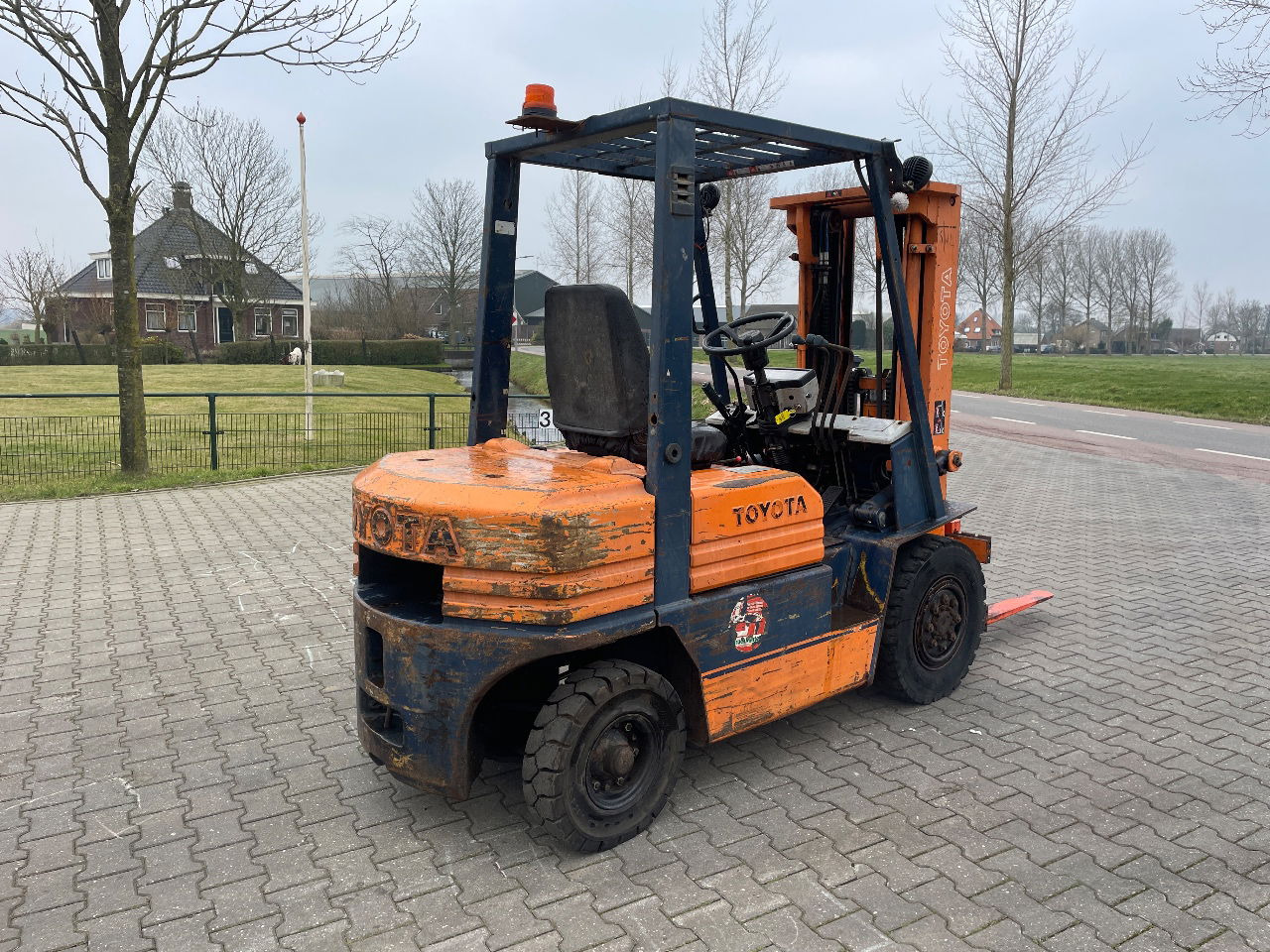 Toyota 2.5ton diesel triplo heftruck forklift - Мотокар: снимка 3 Toyota 2.5ton diesel triplo heftruck forklift - Мотокар: снимка 3