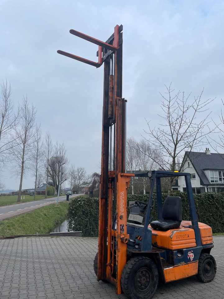 Мотокар Toyota 2.5ton diesel triplo heftruck forklift: снимка 7