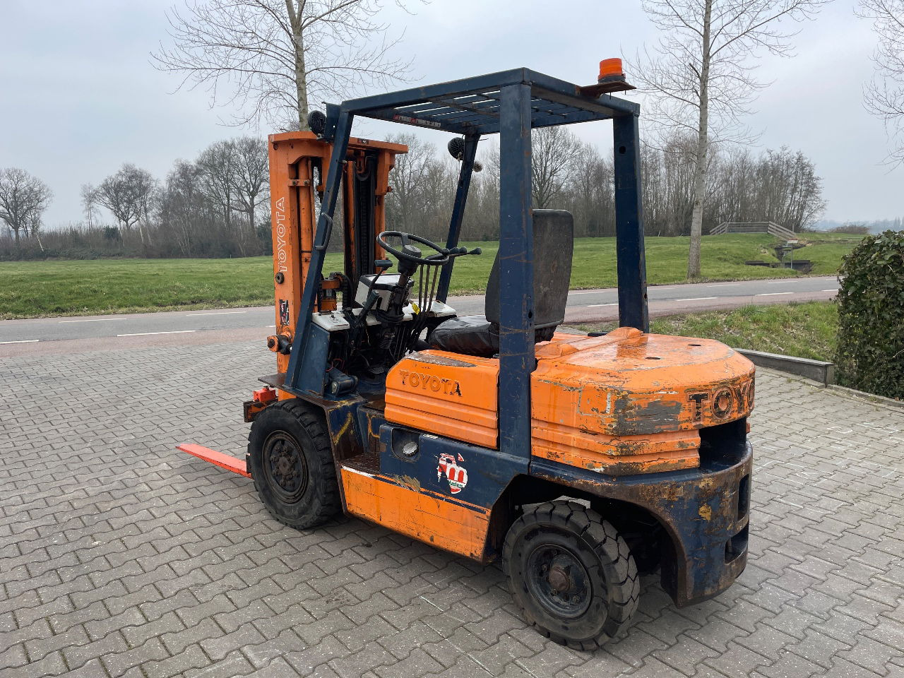 Toyota 2.5ton diesel triplo heftruck forklift - Мотокар: снимка 2 Toyota 2.5ton diesel triplo heftruck forklift - Мотокар: снимка 2