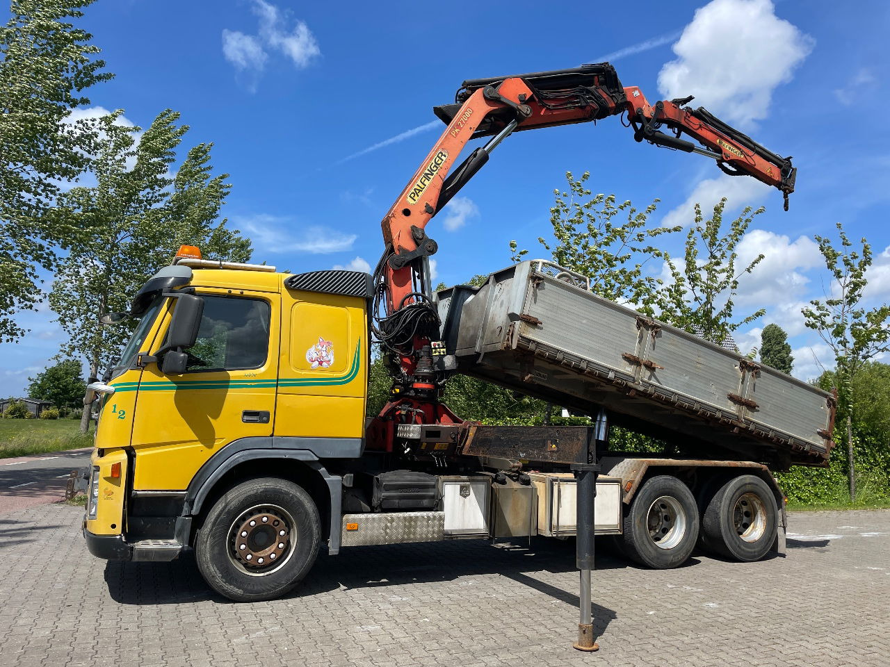 Volvo FM 12.380 .380 with Palfinger PK27000 with jib and tipper box - Самосвал камион, Камион с кран: снимка 1 Volvo FM 12.380 .380 with Palfinger PK27000 with jib and tipper box - Самосвал камион, Камион с кран: снимка 1