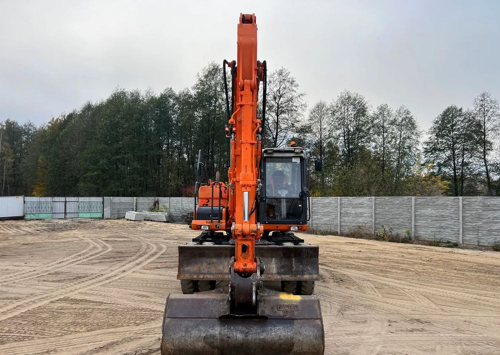 Doosan DX140W-3 - Колесен багер: снимка 3 Doosan DX140W-3 - Колесен багер: снимка 3