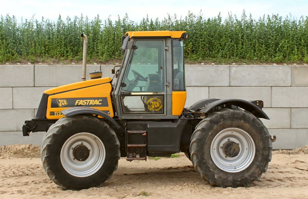 JCB Fastrac 1135 - Трактор: снимка 3 JCB Fastrac 1135 - Трактор: снимка 3