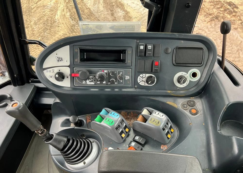 JCB Fastrac 3190 - Трактор: снимка 4 JCB Fastrac 3190 - Трактор: снимка 4