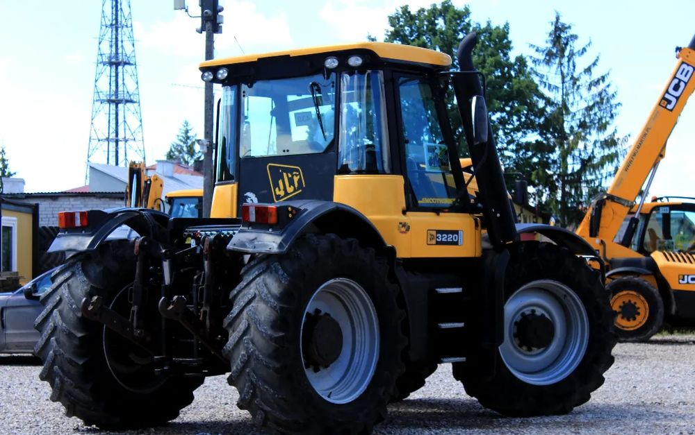 JCB Fastrac 3220 - Трактор: снимка 3 JCB Fastrac 3220 - Трактор: снимка 3