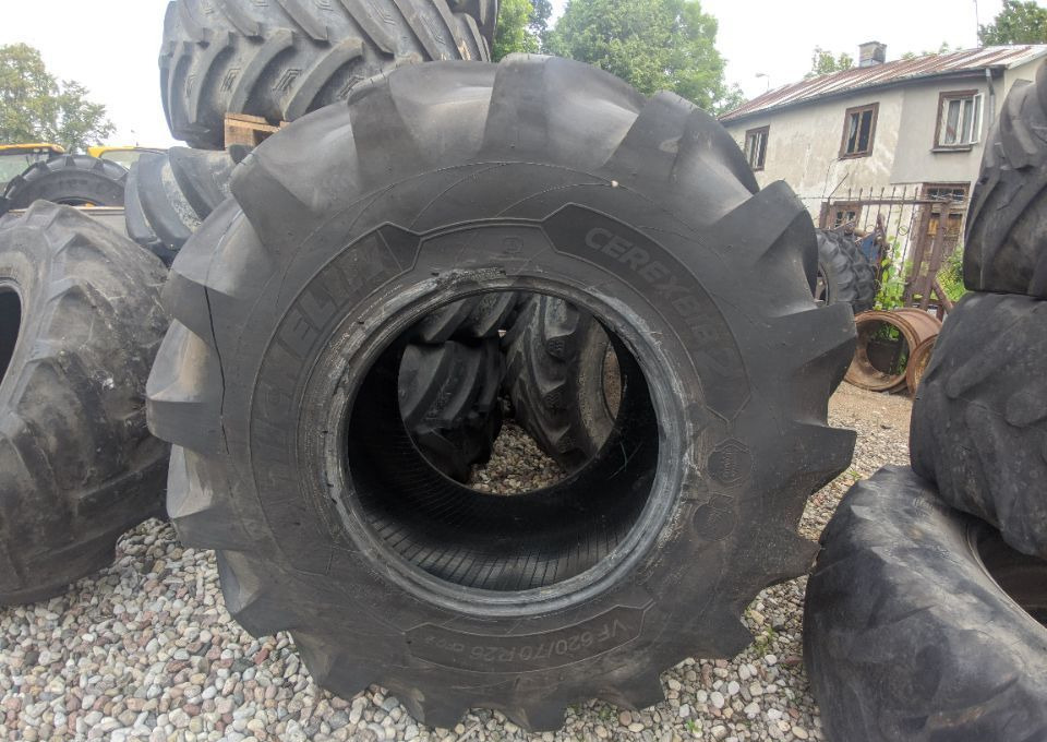 Гума MICHELIN Cerexbib 2 VF 620/70 R 26: снимка 1