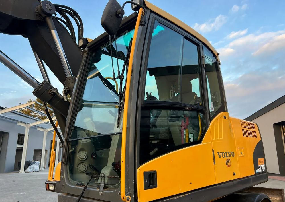 Колесен багер Volvo EW 140C | ROTOTILT: снимка 8