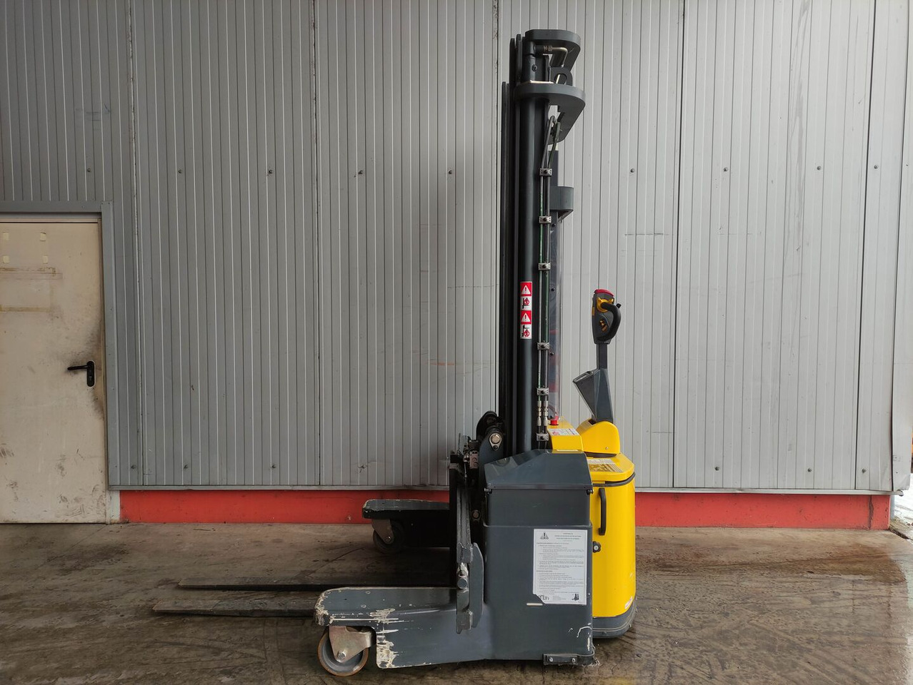 Combilift Combi WR4 / 4-Wege - Стакер: снимка 1 Combilift Combi WR4 / 4-Wege - Стакер: снимка 1