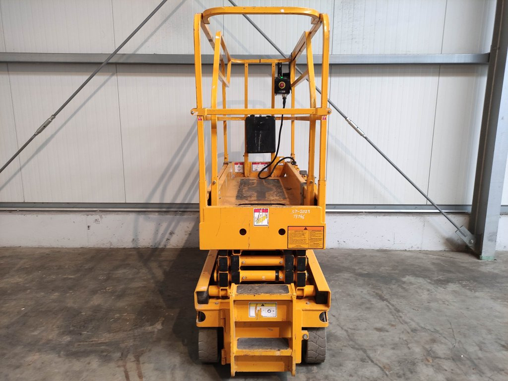 Haulotte OPTIMUM8 - Ножична работна платформа: снимка 4 Haulotte OPTIMUM8 - Ножична работна платформа: снимка 4