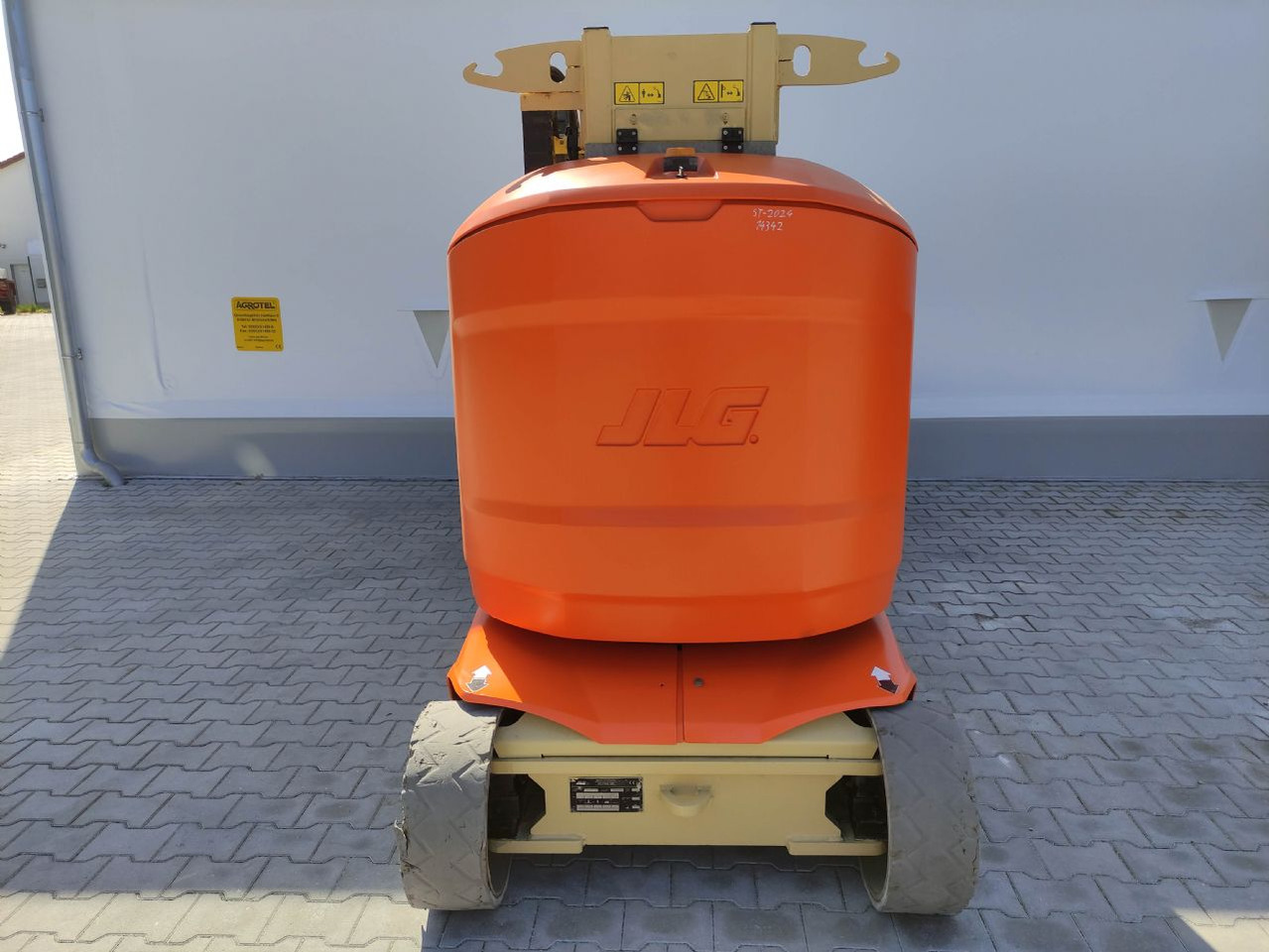 JLG Toucan 12 E (LACK NEU) - Вертикална работна платформа: снимка 4 JLG Toucan 12 E (LACK NEU) - Вертикална работна платформа: снимка 4