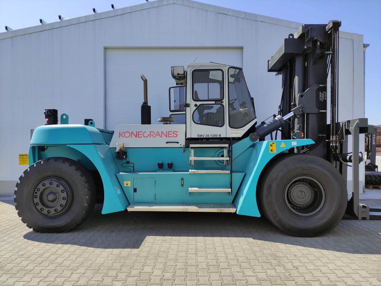 Konecranes SMV 28-1200 B - Дизелов мотокар: снимка 3 Konecranes SMV 28-1200 B - Дизелов мотокар: снимка 3