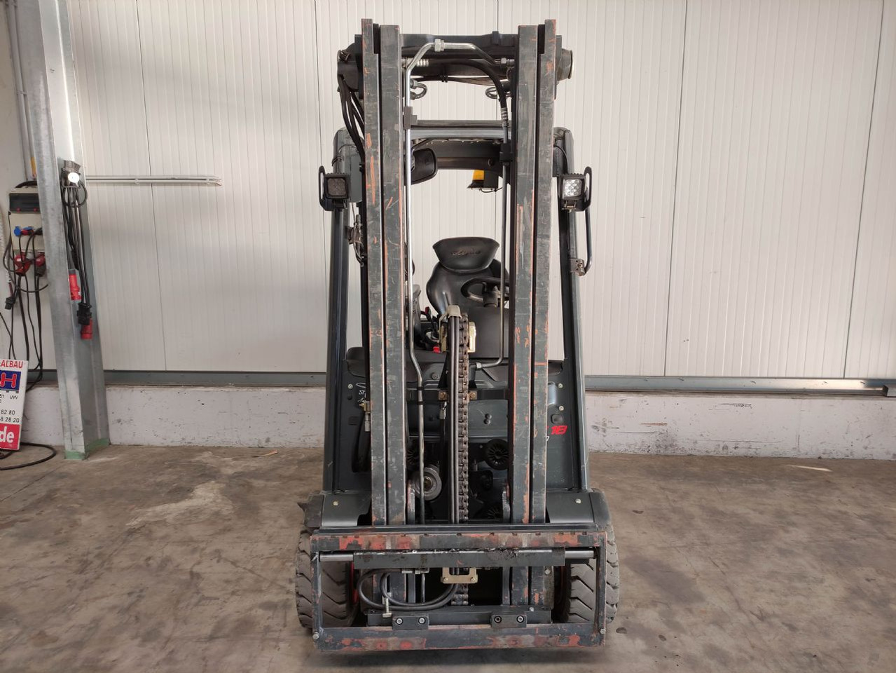 Linde E18L-02-386 - Електрокар: снимка 3 Linde E18L-02-386 - Електрокар: снимка 3