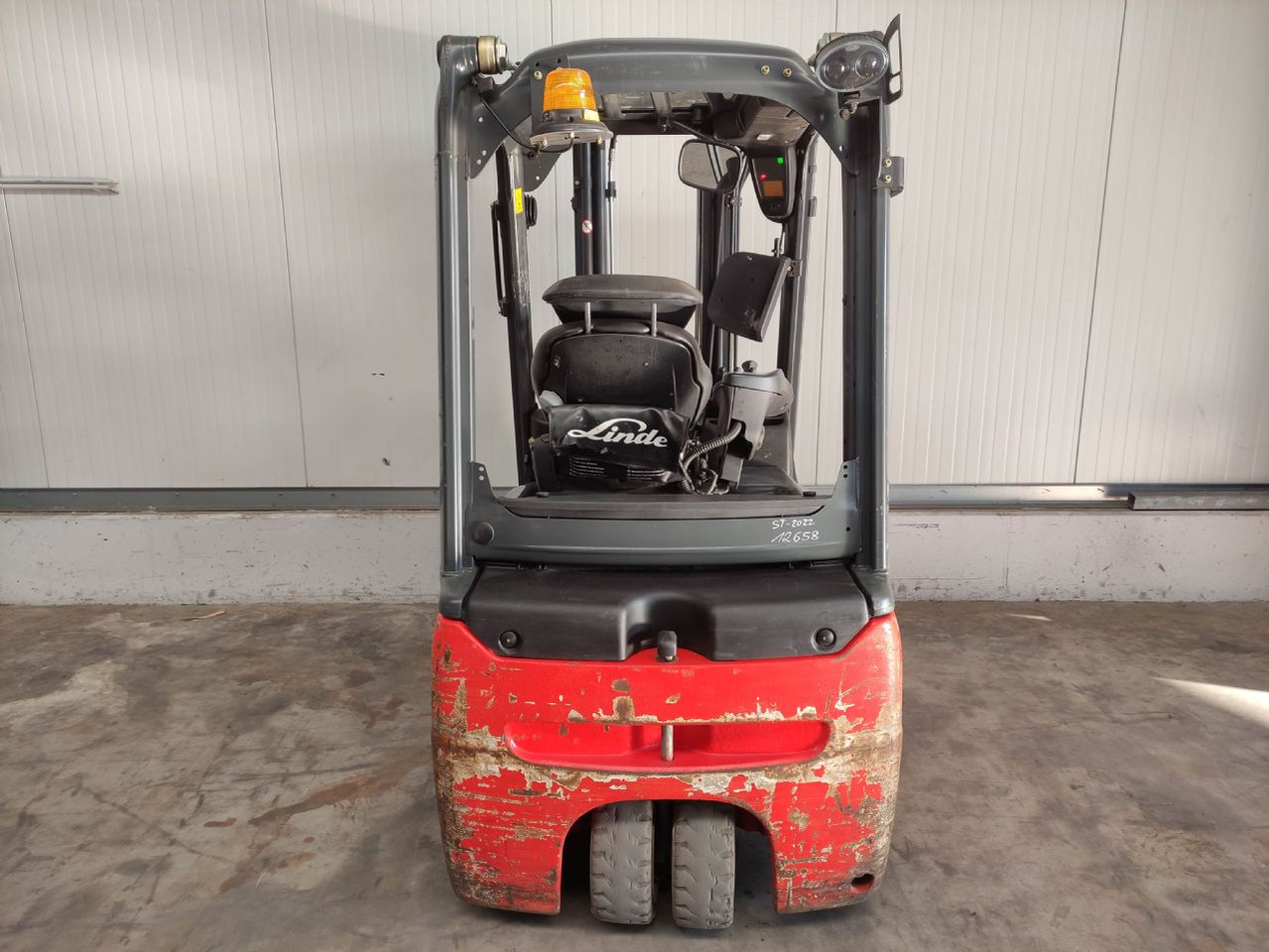 Linde E18L-02-386 - Електрокар: снимка 4 Linde E18L-02-386 - Електрокар: снимка 4