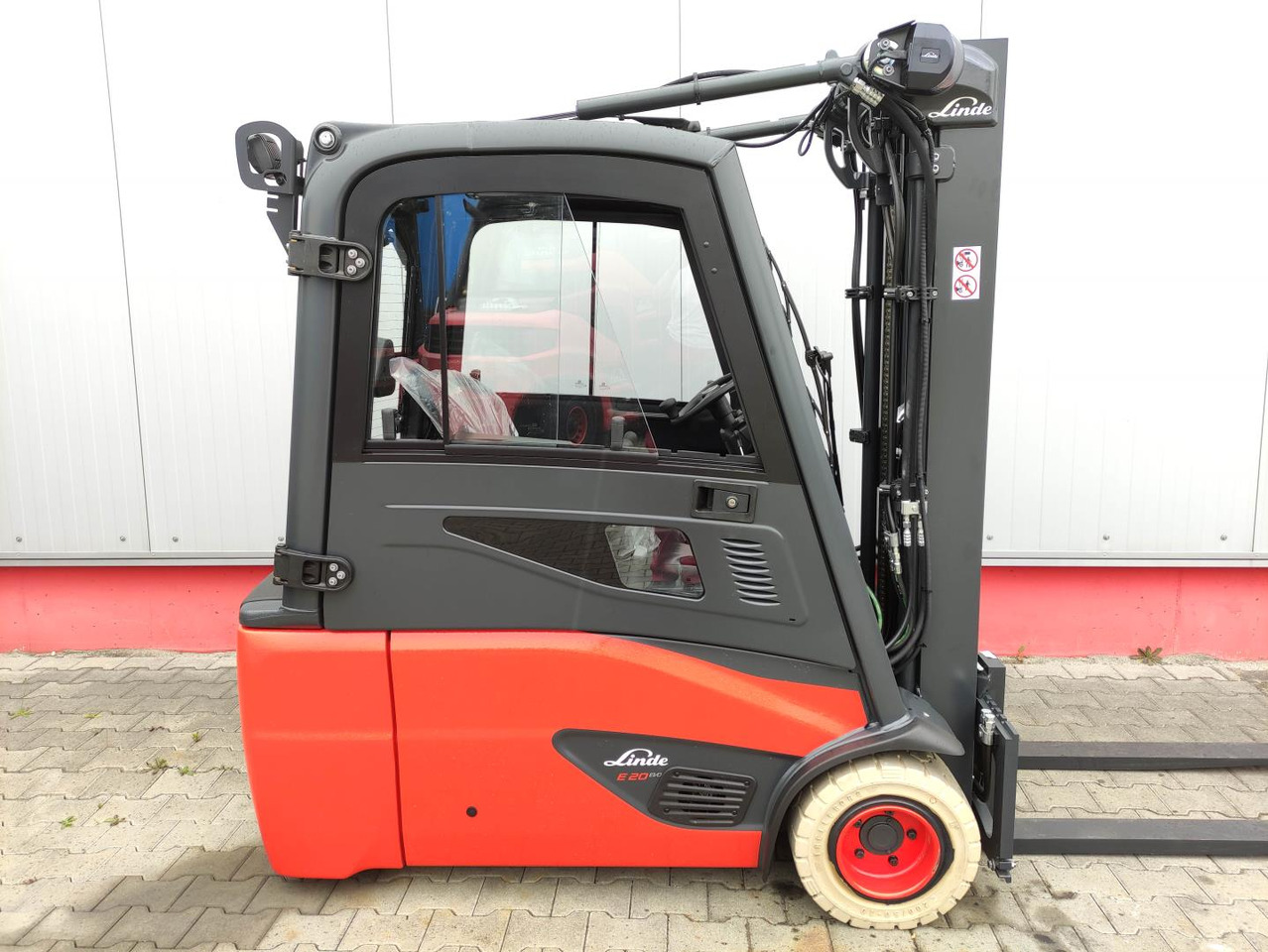 Linde E20L-02-386-EVO *Batterie NEU* - Електрокар: снимка 2 Linde E20L-02-386-EVO *Batterie NEU* - Електрокар: снимка 2