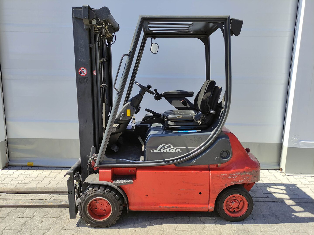 Linde E20P-335 - Електрокар: снимка 1 Linde E20P-335 - Електрокар: снимка 1