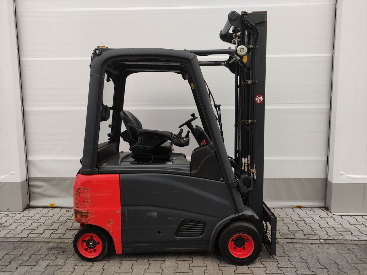 Linde E20PH-01-386 - Електрокар: снимка 2 Linde E20PH-01-386 - Електрокар: снимка 2