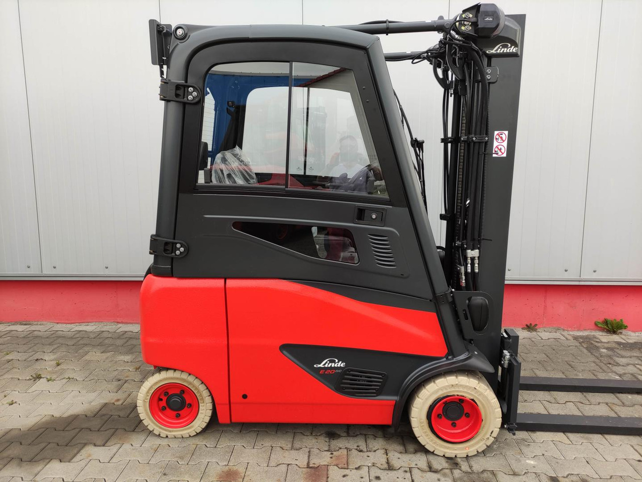 Linde E20PH-02-386-EVO *Batterie NEU* - Електрокар: снимка 2 Linde E20PH-02-386-EVO *Batterie NEU* - Електрокар: снимка 2