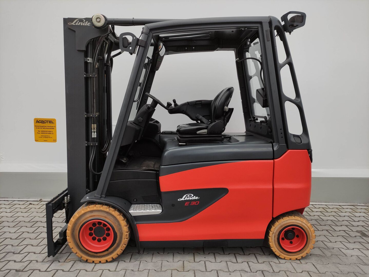 Linde E30HL-01/600-387 (M) - Електрокар: снимка 1 Linde E30HL-01/600-387 (M) - Електрокар: снимка 1