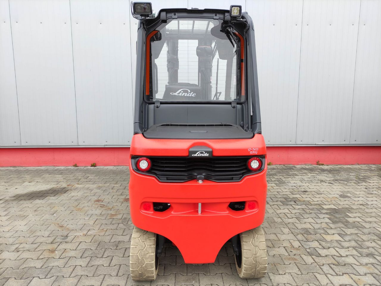 Linde E35HL-01-1252 *Batterie NEU* - Електрокар: снимка 3 Linde E35HL-01-1252 *Batterie NEU* - Електрокар: снимка 3