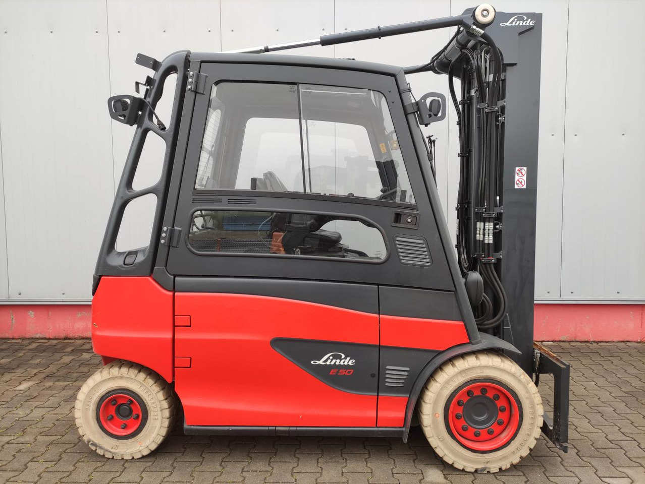 Linde E50HL-01-388 - Електрокар: снимка 2 Linde E50HL-01-388 - Електрокар: снимка 2