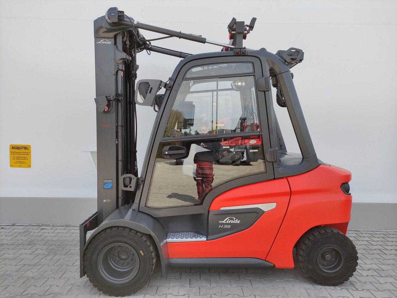 Linde H35D-01-120 (LACK NEU) - Дизелов мотокар: снимка 1 Linde H35D-01-120 (LACK NEU) - Дизелов мотокар: снимка 1