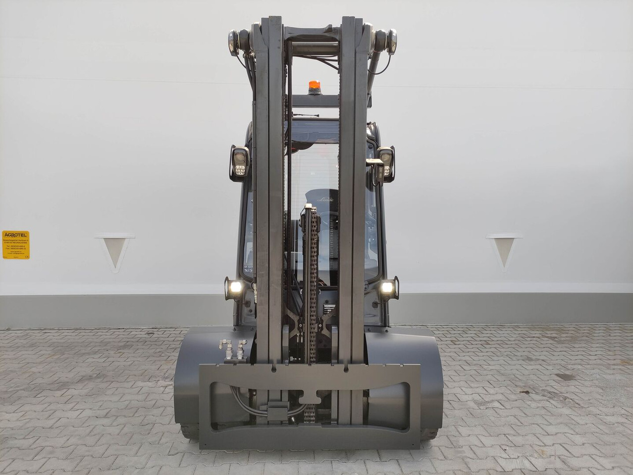 Linde H35D-01-120 (LACK NEU) - Дизелов мотокар: снимка 3 Linde H35D-01-120 (LACK NEU) - Дизелов мотокар: снимка 3