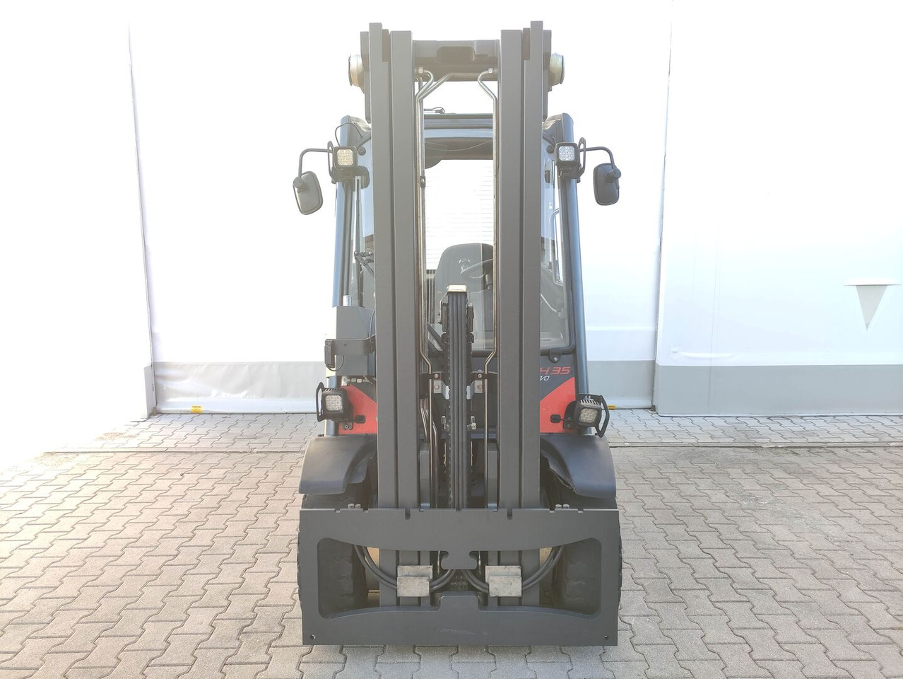 Linde H35D-393-02 EVO / LACK NEU - Дизелов мотокар: снимка 3 Linde H35D-393-02 EVO / LACK NEU - Дизелов мотокар: снимка 3