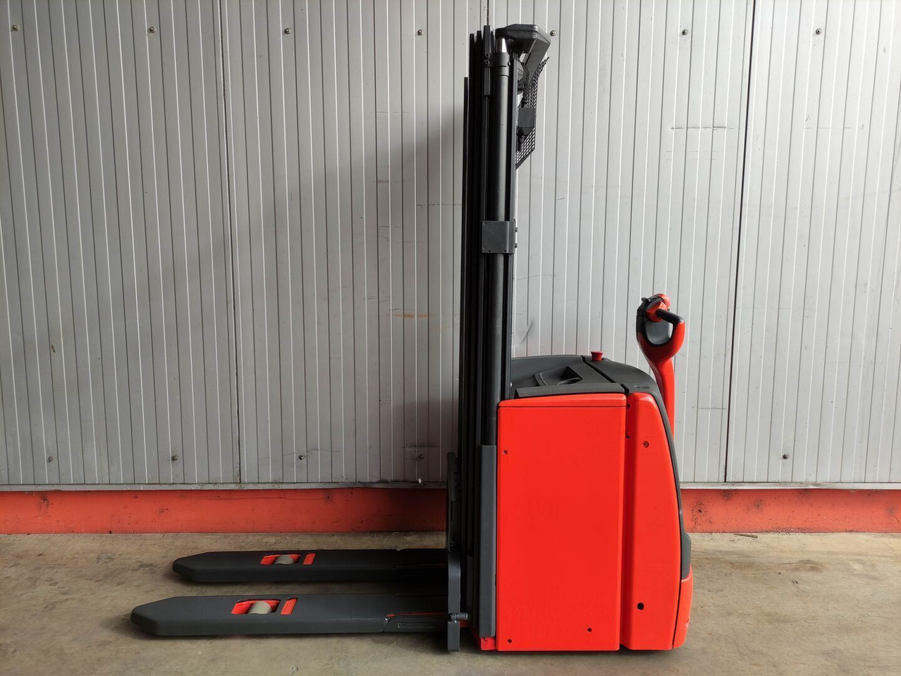 Linde L16-1173 (LACK NEU) - Стакер: снимка 1 Linde L16-1173 (LACK NEU) - Стакер: снимка 1