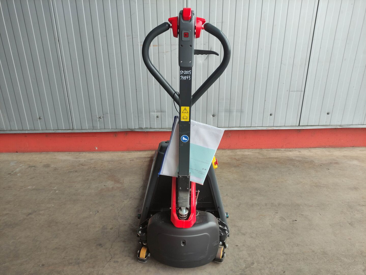 Linde MT15C - Палетна количка: снимка 4 Linde MT15C - Палетна количка: снимка 4