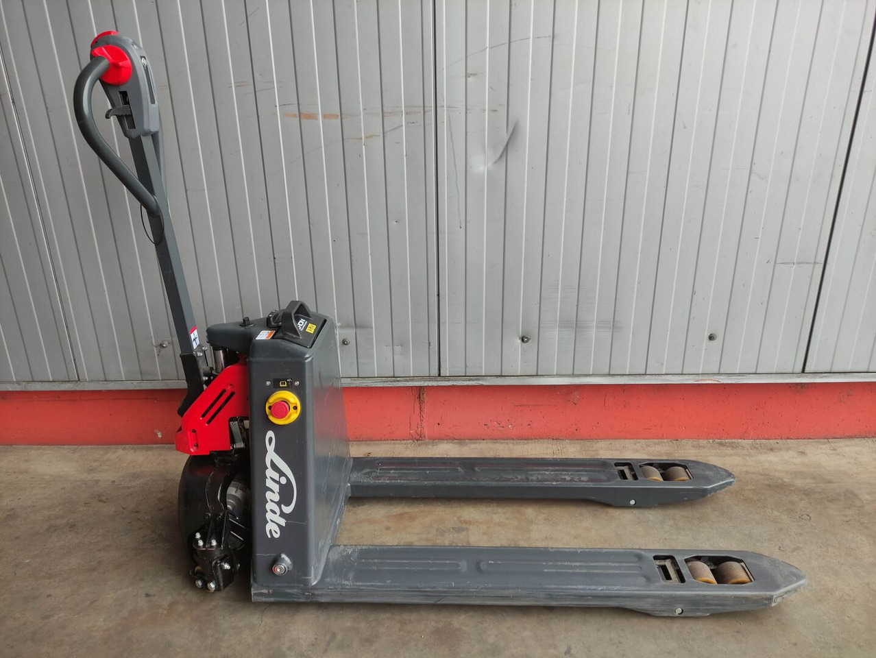 Linde MT15C - Палетна количка: снимка 2 Linde MT15C - Палетна количка: снимка 2