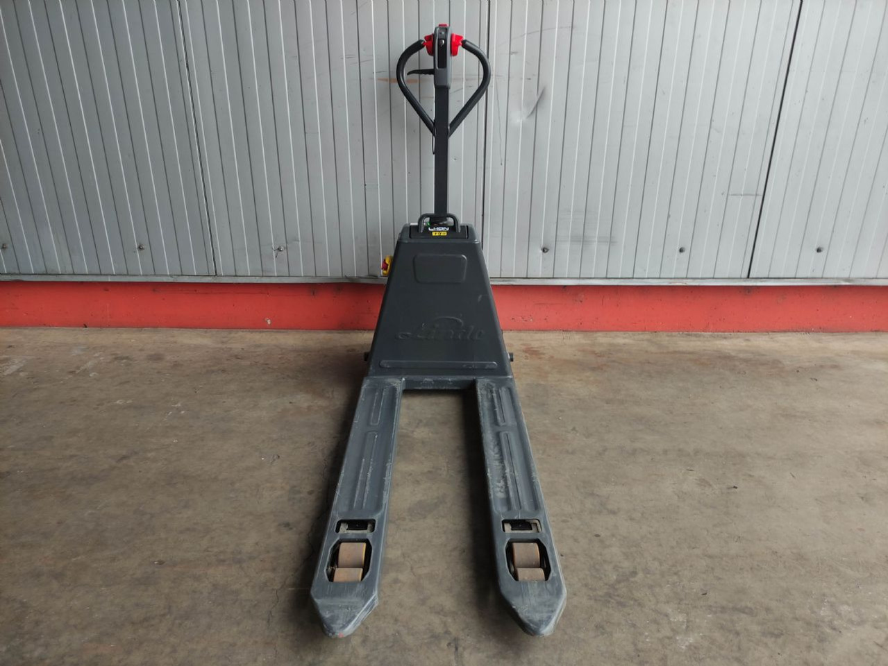 Linde MT15C - Палетна количка: снимка 3 Linde MT15C - Палетна количка: снимка 3