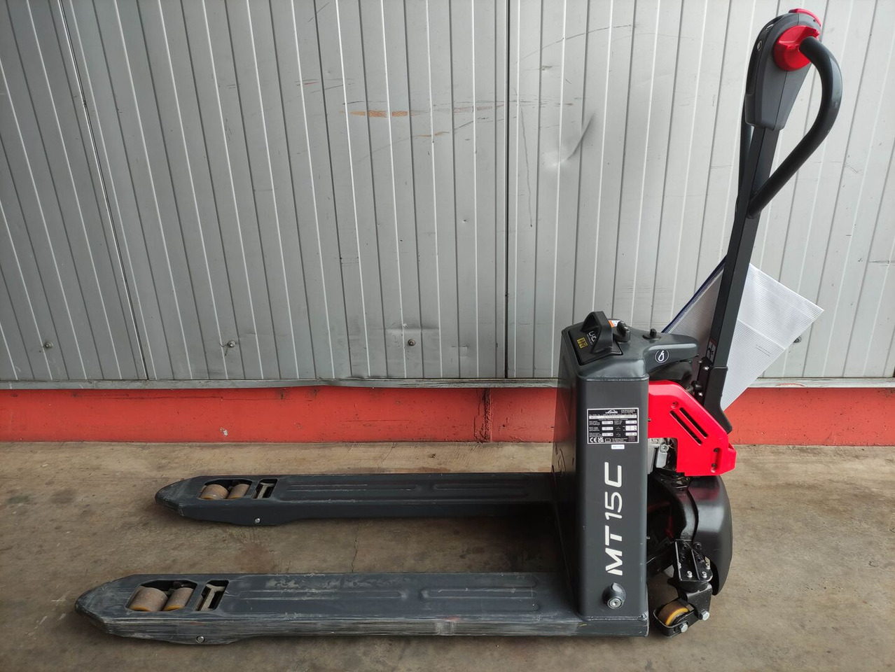 Linde MT15C - Палетна количка: снимка 1 Linde MT15C - Палетна количка: снимка 1