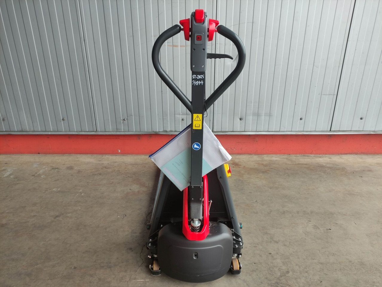 Linde MT15C - Палетна количка: снимка 4 Linde MT15C - Палетна количка: снимка 4