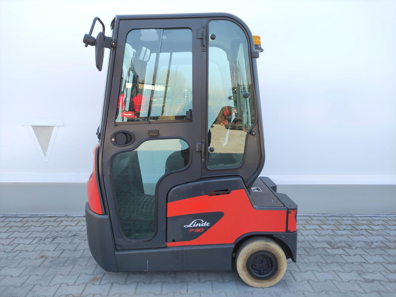 Linde P80 - Електрически влекач: снимка 1 Linde P80 - Електрически влекач: снимка 1