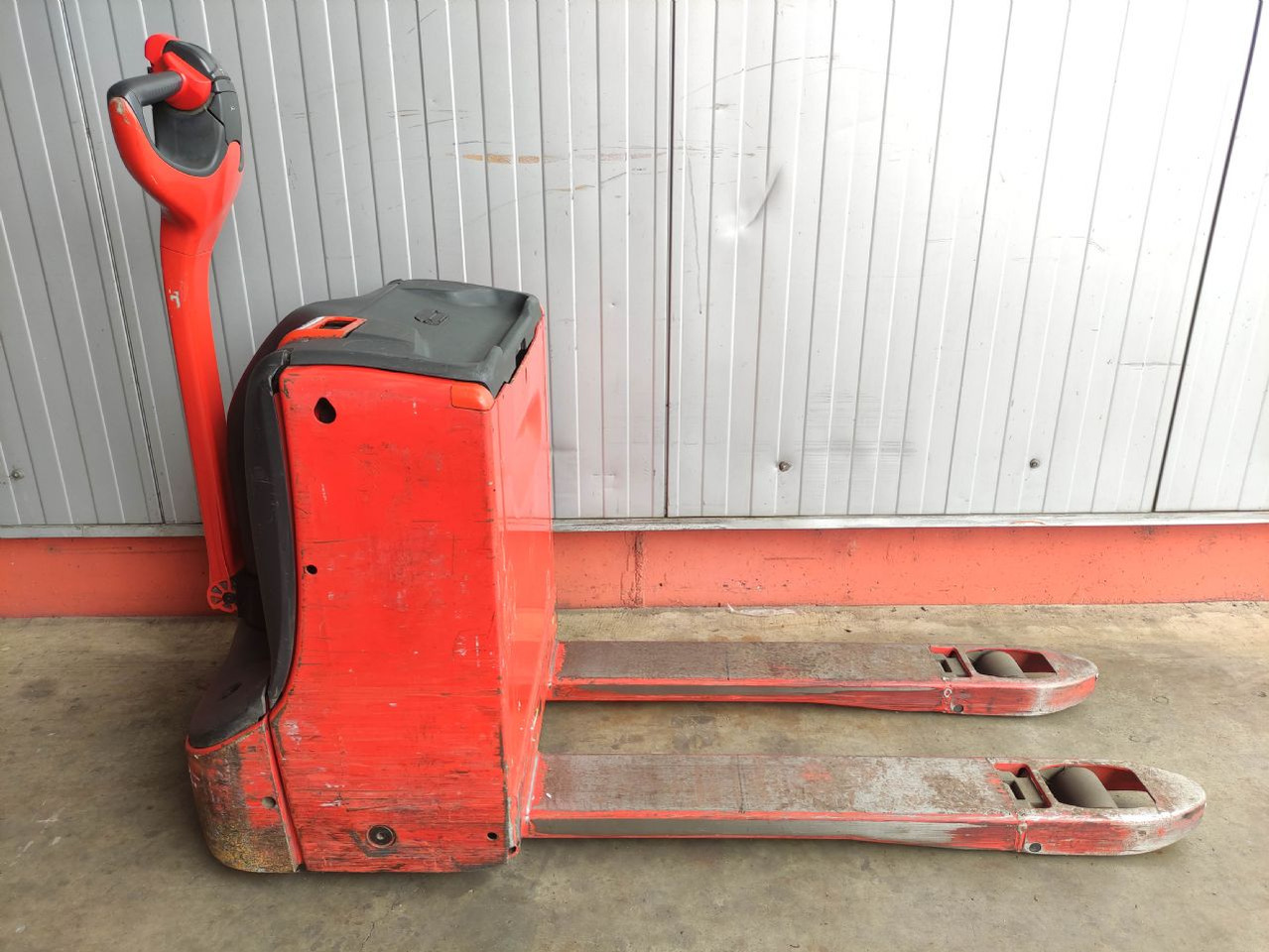 Linde T16-1152 - Палетна количка: снимка 2 Linde T16-1152 - Палетна количка: снимка 2