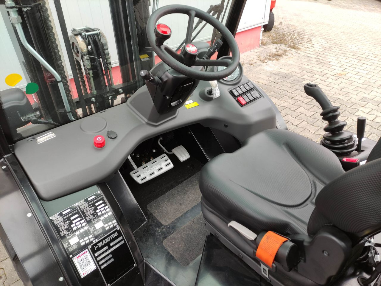 Manitou MC25-4 DK ST5 S1 (NEU) - Мотокар с висока проходимост: снимка 5 Manitou MC25-4 DK ST5 S1 (NEU) - Мотокар с висока проходимост: снимка 5