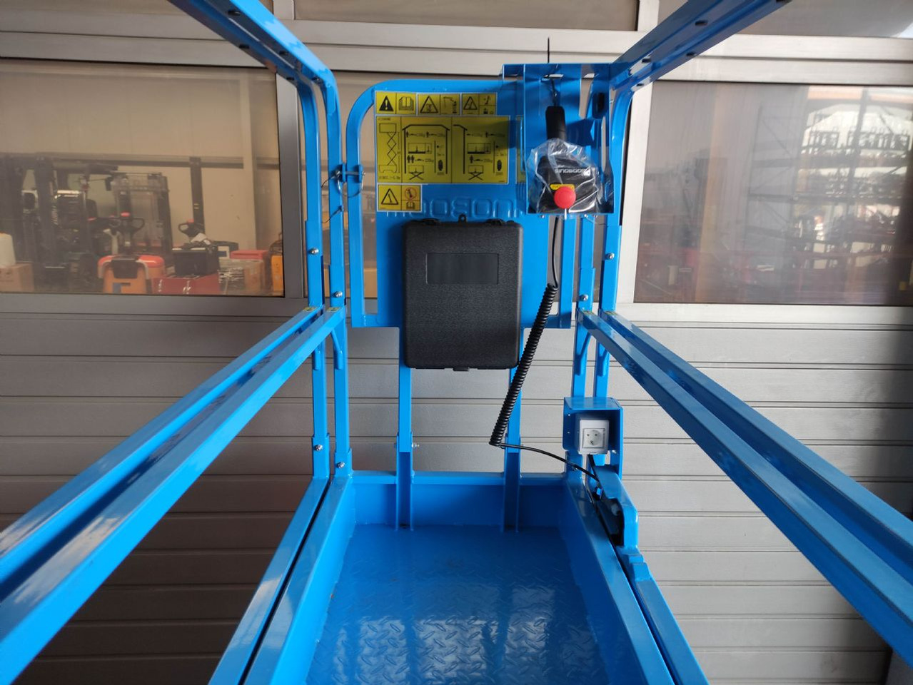 Sinoboom 1932ME/GTJZ0608ME *NEU* - Ножична работна платформа: снимка 5 Sinoboom 1932ME/GTJZ0608ME *NEU* - Ножична работна платформа: снимка 5