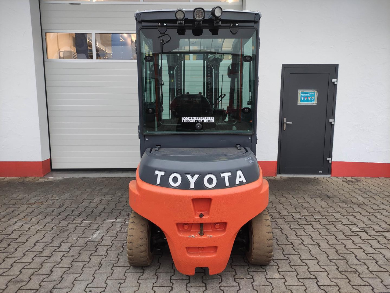 Toyota 8FBMT50 - Електрокар: снимка 4 Toyota 8FBMT50 - Електрокар: снимка 4
