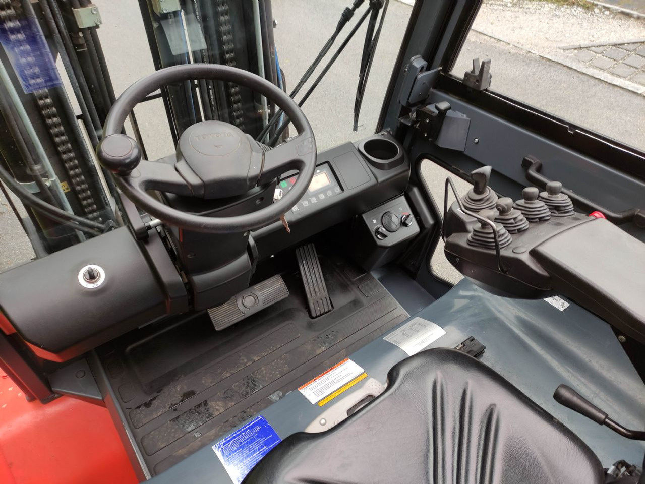 Toyota 8FBMT50 - Електрокар: снимка 5 Toyota 8FBMT50 - Електрокар: снимка 5