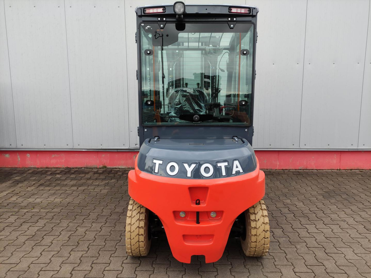 Toyota 8FBMT50 (NEU) - Електрокар: снимка 3 Toyota 8FBMT50 (NEU) - Електрокар: снимка 3