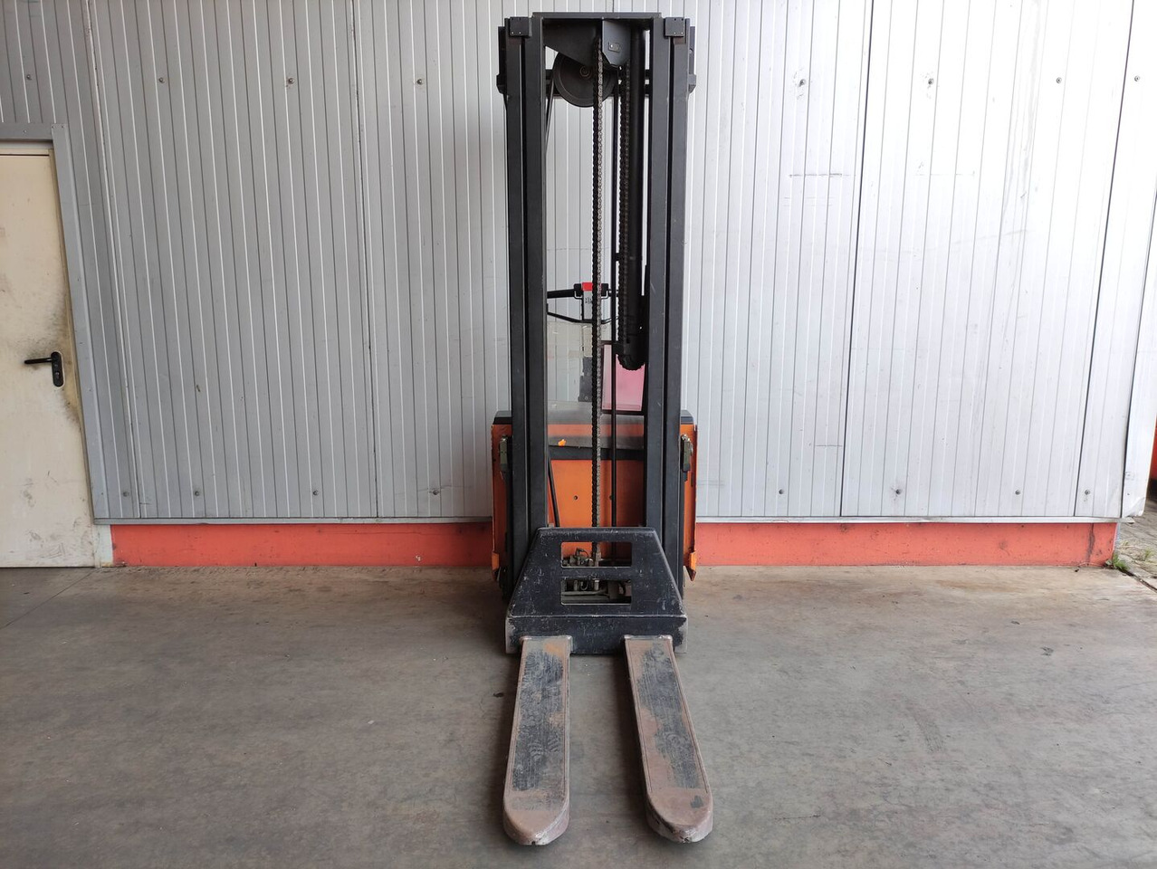 Toyota SLL 16 - Стакер: снимка 3 Toyota SLL 16 - Стакер: снимка 3