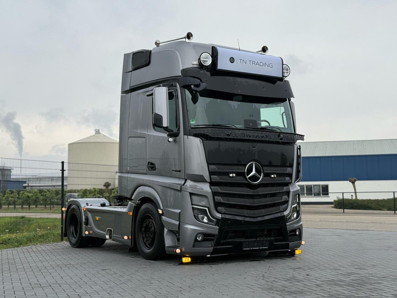 Mercedes-Benz 1863.630 SHOWTRUCK, VOLLUCHT, L PAKKET, HYDRAULIEK, TOPSTAAT. - Влекач: снимка 2 Mercedes-Benz 1863.630 SHOWTRUCK, VOLLUCHT, L PAKKET, HYDRAULIEK, TOPSTAAT. - Влекач: снимка 2