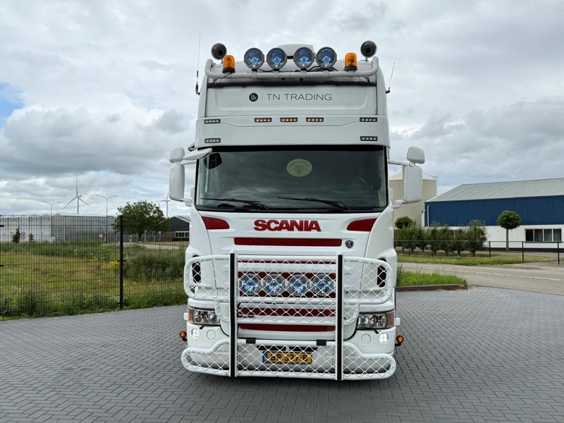 Scania R 560 SHOW TRUCK, RETARDER, LEATHER, I-PARK, TOP. - Влекач: снимка 2 Scania R 560 SHOW TRUCK, RETARDER, LEATHER, I-PARK, TOP. - Влекач: снимка 2