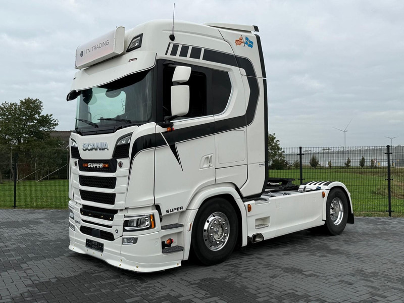 Scania S520 V8 NGS FULL SPOILER, PARK COOLER, FULL AIR, RETARDER, 6 BALLOONS. - Влекач: снимка 3 Scania S520 V8 NGS FULL SPOILER, PARK COOLER, FULL AIR, RETARDER, 6 BALLOONS. - Влекач: снимка 3