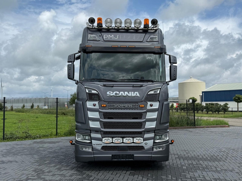 Scania S520 V8 NGS NIEUW STAAT, ALCOA, RETARDER, LEREN STOELEN, TACHO 2. - Влекач: снимка 2 Scania S520 V8 NGS NIEUW STAAT, ALCOA, RETARDER, LEREN STOELEN, TACHO 2. - Влекач: снимка 2