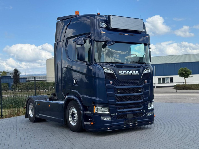 Scania S520 VOLLUCHT, ALCOA, 6 LUCHT BALGEN, LEER. - Влекач: снимка 1 Scania S520 VOLLUCHT, ALCOA, 6 LUCHT BALGEN, LEER. - Влекач: снимка 1