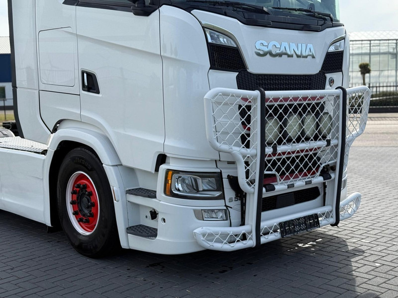 Scania S580 VOLLUCHT, PTO, LEER, RETARDER, TV, 3.15WB, BULLBAR. - Влекач: снимка 3 Scania S580 VOLLUCHT, PTO, LEER, RETARDER, TV, 3.15WB, BULLBAR. - Влекач: снимка 3