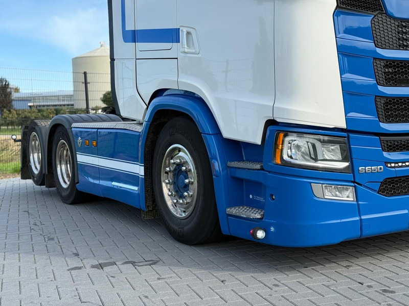 Scania S650 V8 NGS 2.95WB, PTO VOORBEREIDING, VOLLUCHT, KING OF THE ROAD, RETARDER, LEER. - Влекач: снимка 3 Scania S650 V8 NGS 2.95WB, PTO VOORBEREIDING, VOLLUCHT, KING OF THE ROAD, RETARDER, LEER. - Влекач: снимка 3