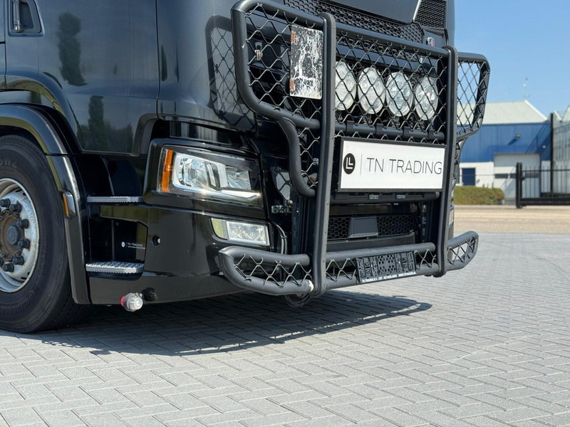 Scania S650 V8 NGS 6X4, 3.15WB, VOLLUCHT, RETARDER, LEER. - Влекач: снимка 3 Scania S650 V8 NGS 6X4, 3.15WB, VOLLUCHT, RETARDER, LEER. - Влекач: снимка 3