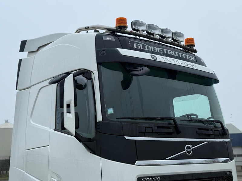 Volvo FH 13.460 6x2/4, I-SAVE, I-PARK COOL, GESTUURD. - Влекач: снимка 2 Volvo FH 13.460 6x2/4, I-SAVE, I-PARK COOL, GESTUURD. - Влекач: снимка 2