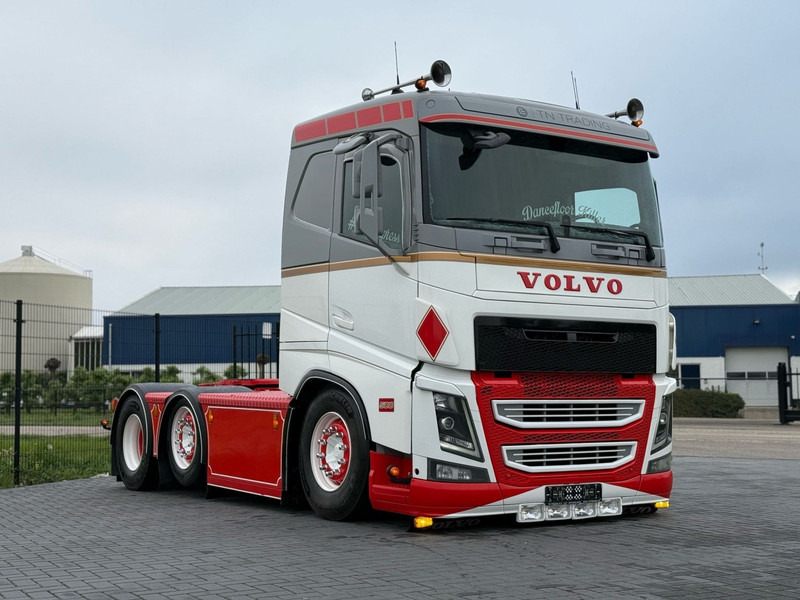 Volvo FH 13.500 SHOWTRUCK, VOLLUCHT, EURO 6, 6X2/4, PTO, SHOW INTERIEUR. - Влекач: снимка 1 Volvo FH 13.500 SHOWTRUCK, VOLLUCHT, EURO 6, 6X2/4, PTO, SHOW INTERIEUR. - Влекач: снимка 1